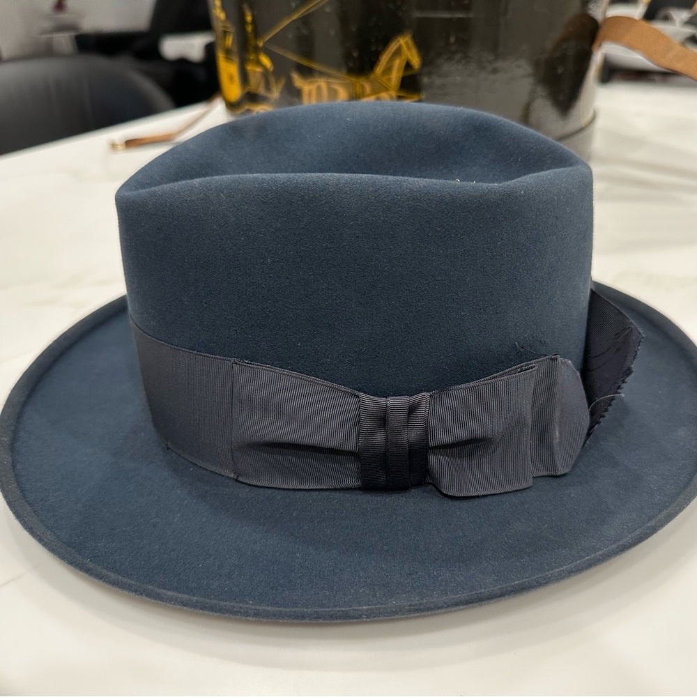 Dobbs leisure flex felt hat size 6 5/8 with hat box